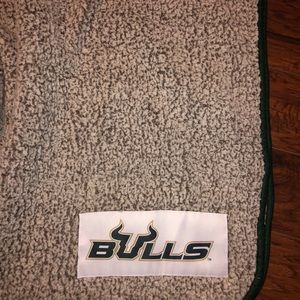 USF college Sherpa blanket